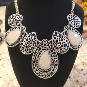 Silver and Cream Stone Inset Statement Necklace